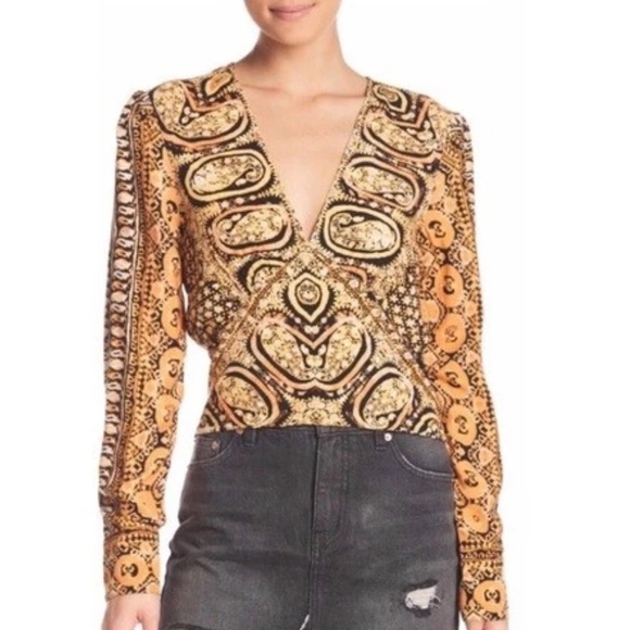 Free People Tops - FREE PEOPLE BOHO BLOUSE~ STUNNING